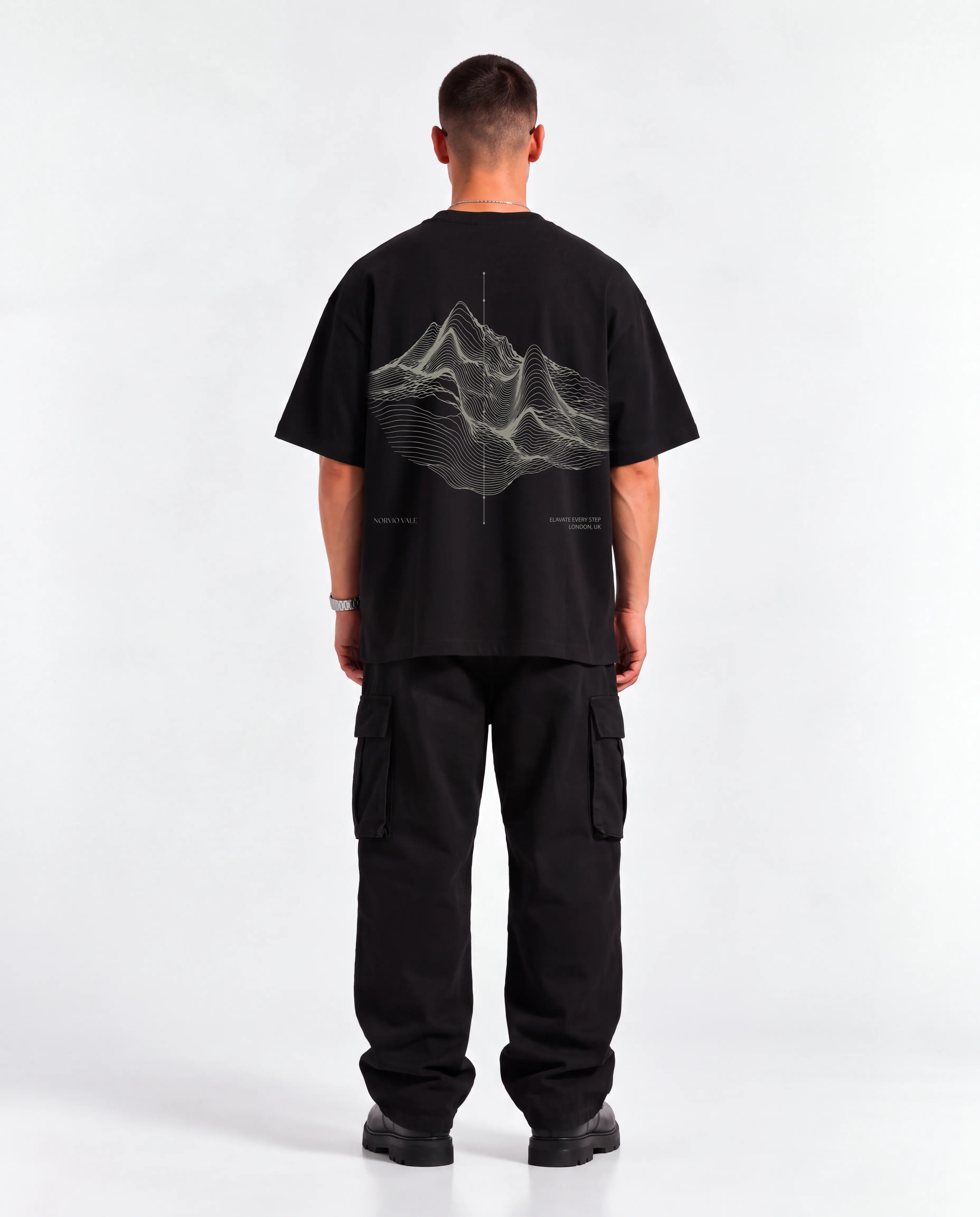 NV SIGNATURE OVERSIZED TEE BLACK — Black